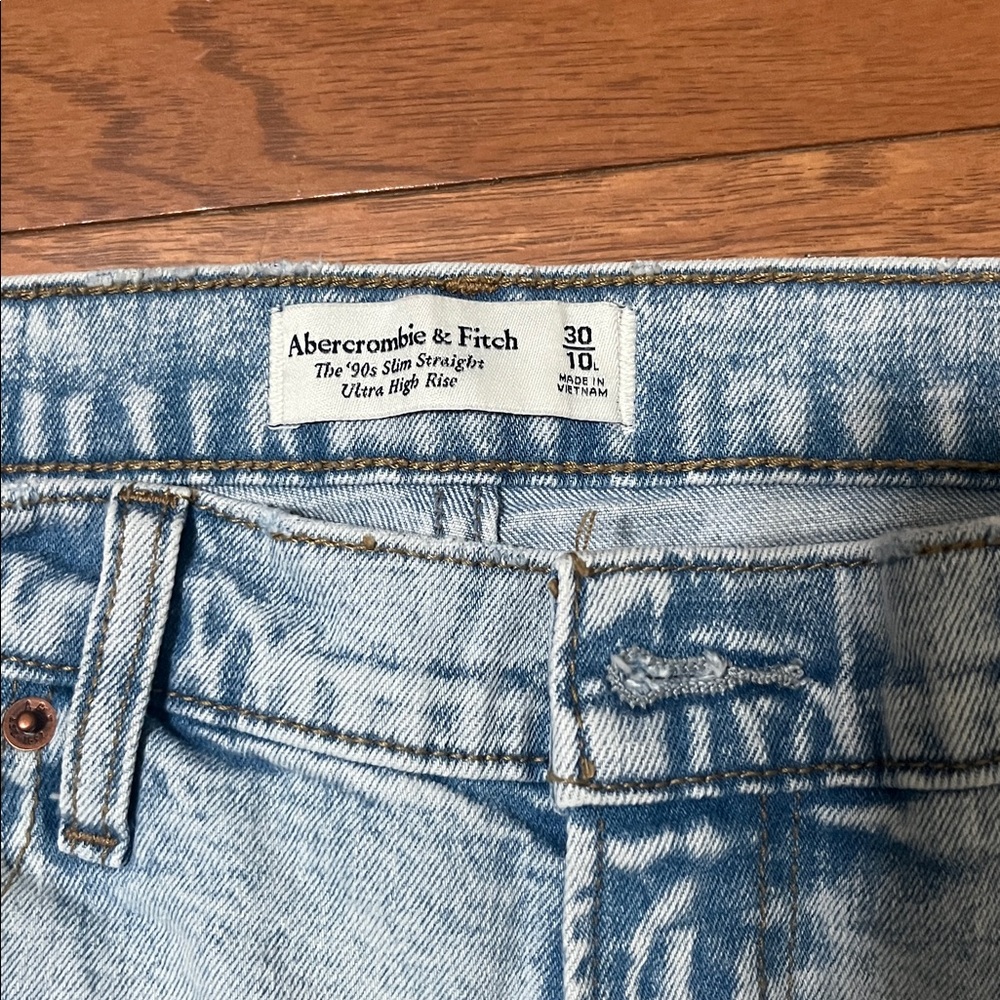 Abercrombie & Fitch ultra high rise 90’s slim straight - Picture 7 of 8